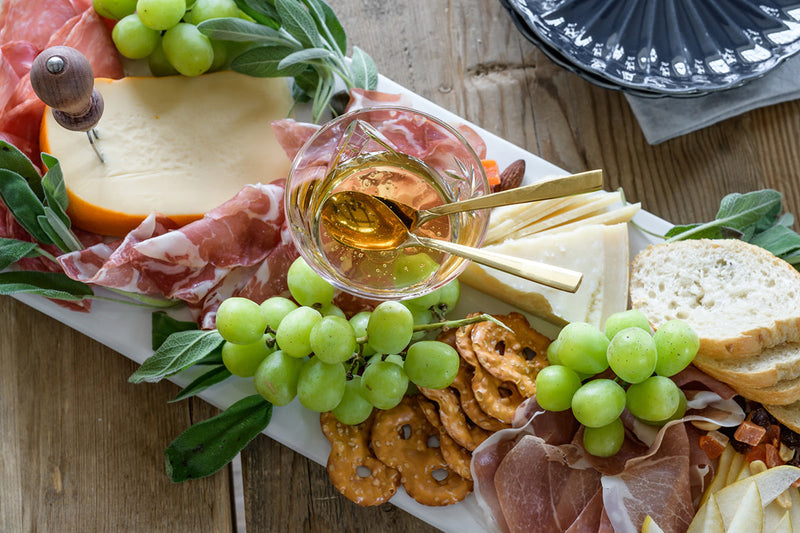 Platter of cold cuts and cheeses, what to put and how to present it